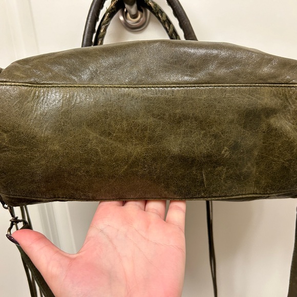 Balenciaga Shoulder Bag - Picture 10 of 16